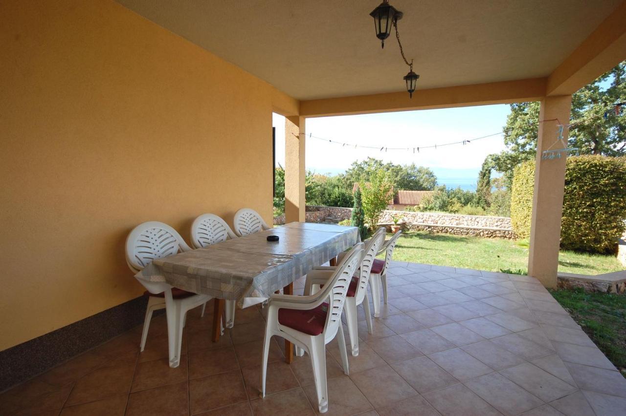 Apartments Snjezana By El-Pi Tours Njivice Εξωτερικό φωτογραφία
