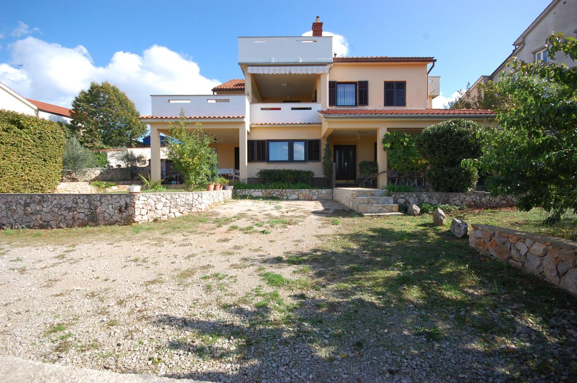 Apartments Snjezana By El-Pi Tours Njivice Εξωτερικό φωτογραφία